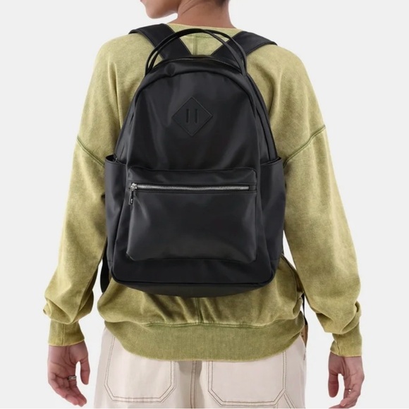 Sleek Black Men's Backpack - Picture 4 of 4